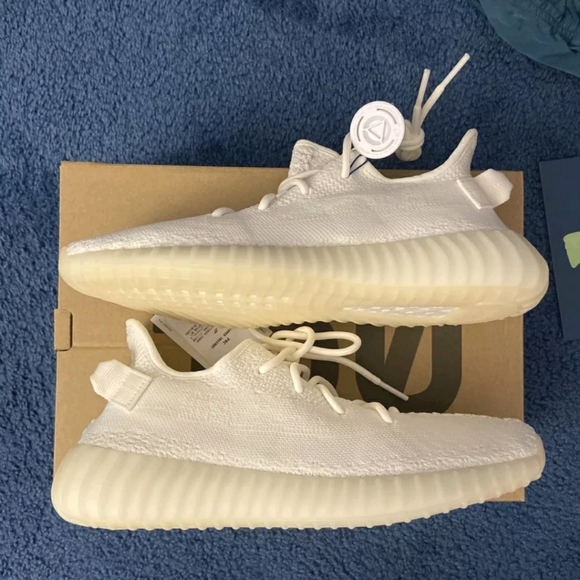 yeezy boost 350 v2 cream white box Yeezy 350 V2 Static Non Reflective White (Lightly Worn+Replacement Box